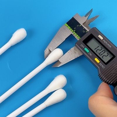 7.4 Inch Disposable Cotton Swab Medis Dengan Lubang Kepala Besar Pada Handle Cleaning Sticks
