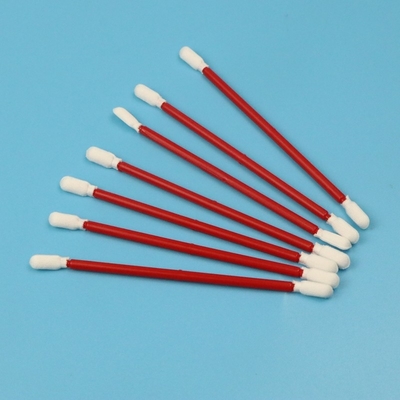 Dacron Polyester Tipped Cleanroom Swab Tahan Pelarut Bebas Serat Dengan Gagang Merah
